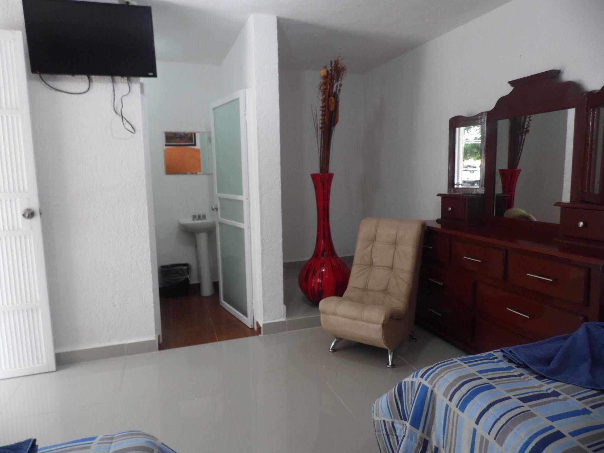 Hotel Hacienda Ixtlan Cozumel Exteriör bild