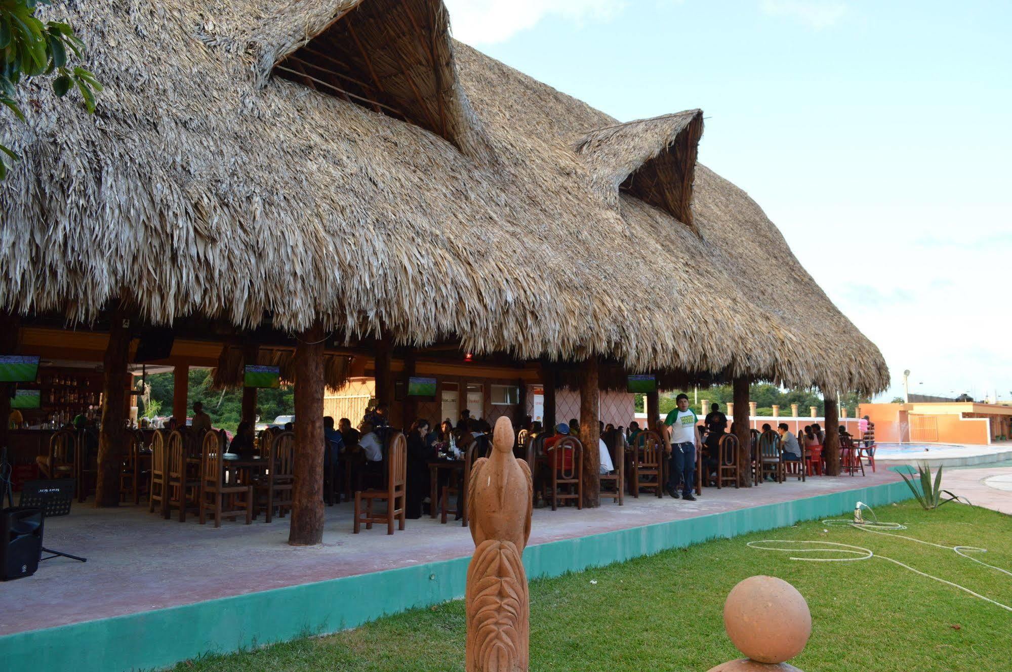 Hotel Hacienda Ixtlan Cozumel Exteriör bild